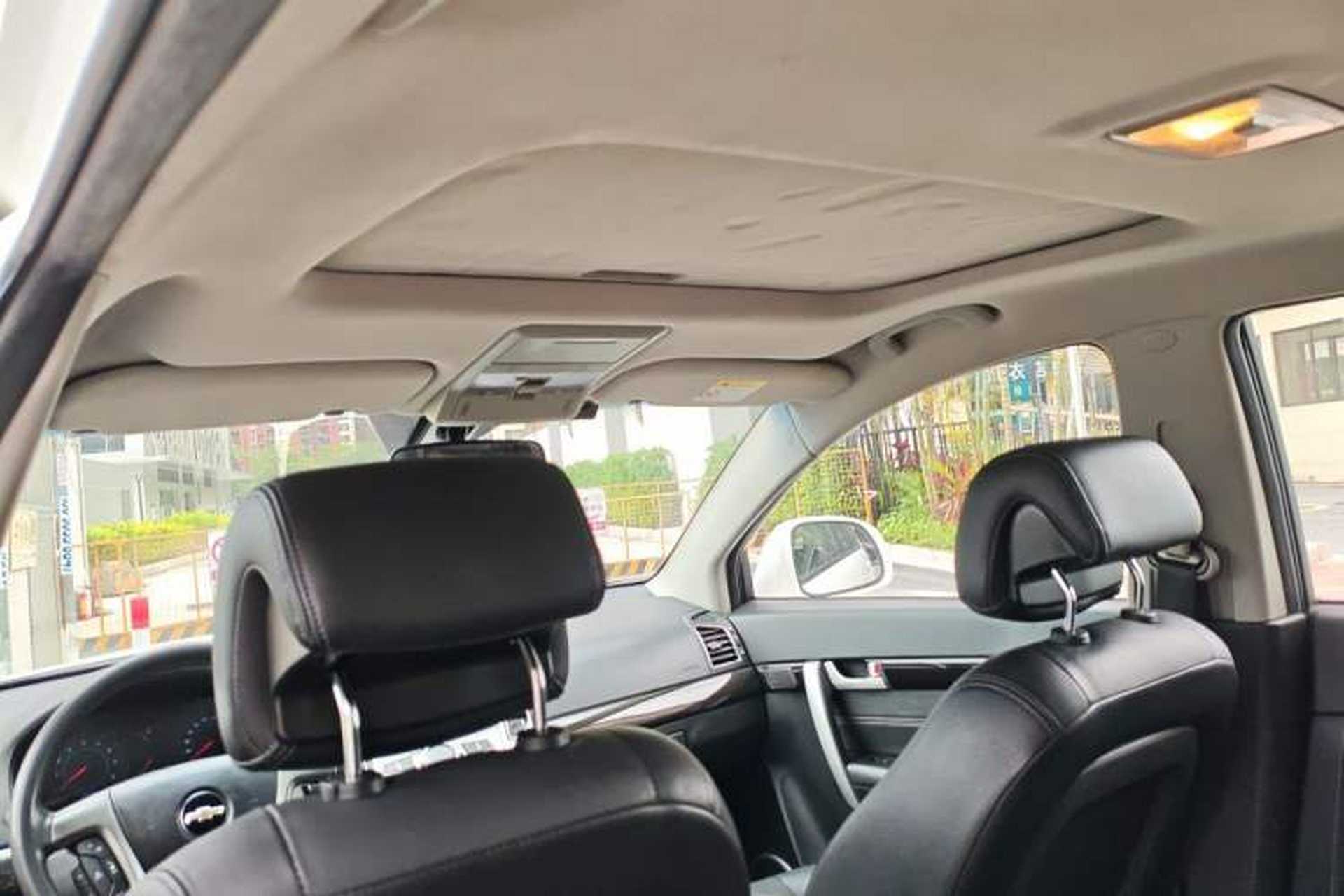 Used Chevrolet Captiva 2014 2.4L Two-Wheel Drive Urban Version 7 Seats Headliner