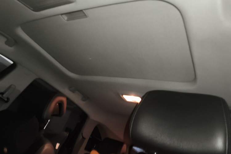 Used Chevrolet Captiva 2014 2.4L 4x4 Flagship Edition 7 Seats Headliner