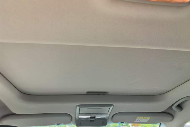 Used Chevrolet Captiva 2014 2.4L 4x4 Flagship Edition 7 Seats Headliner
