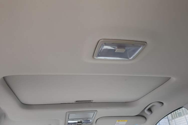 Used Chevrolet Captiva 2014 2.4L 4x4 Flagship Edition 7 Seats Headliner