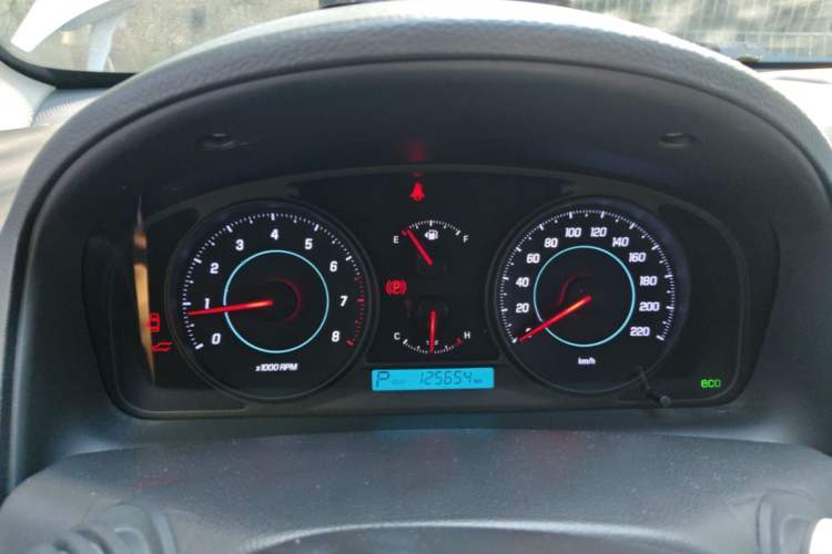 Used Chevrolet Captiva 2014 2.4L Two-Wheel Drive Urban Version 7 Seats Instrument Cluster