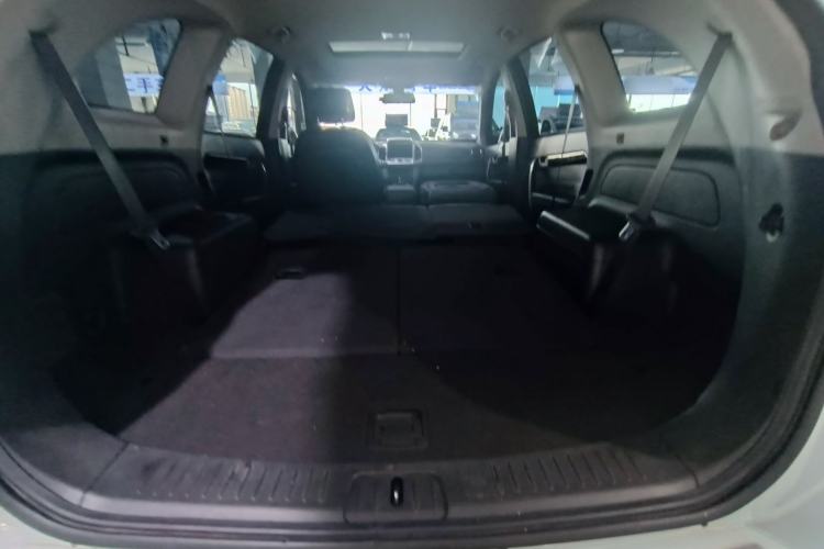Used Chevrolet Captiva 2014 2.4L Two-Wheel Drive Urban Version 7 Seats Interior 2