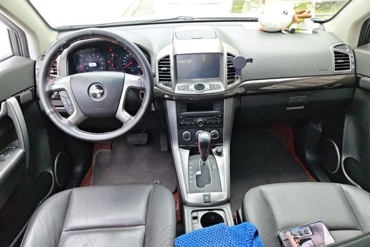 Used Chevrolet Captiva 2014 2.4L Two-Wheel Drive Urban Version 7 Seats Interior 2