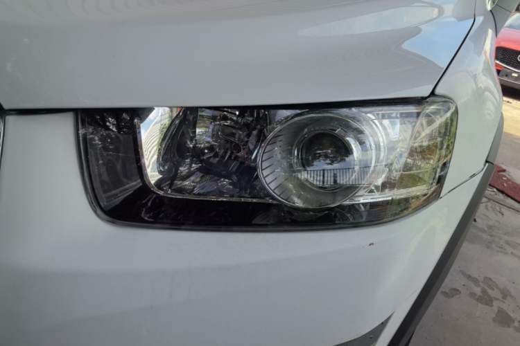 Used Chevrolet Captiva 2014 2.4L 4x4 Flagship Edition 7 Seats Left Front Headlight