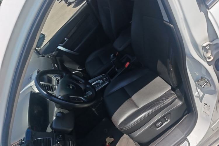 Used Chevrolet Captiva 2014 2.4L 4x4 Flagship Edition 7 Seats Left Front Seat