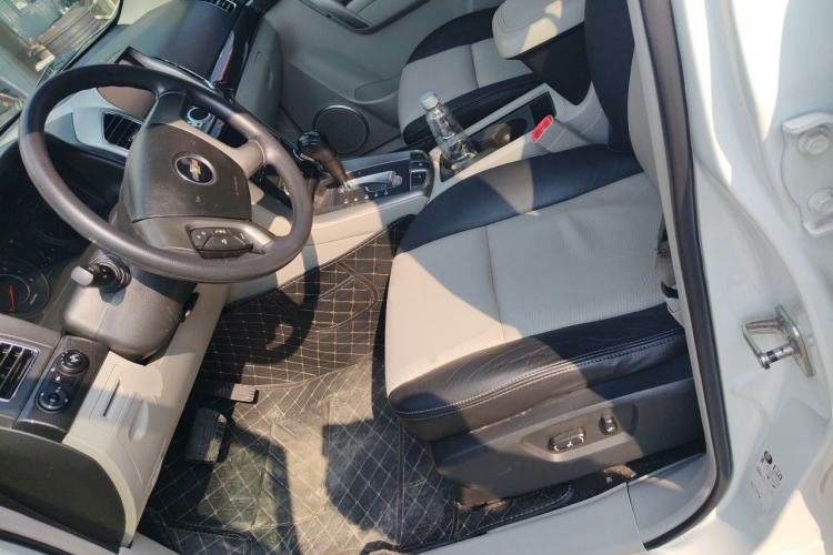 Used Chevrolet Captiva 2014 2.4L 4x4 Luxury Edition 5 Seats Left Front Seat