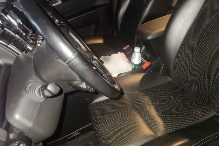 Used Chevrolet Captiva 2014 2.4L 4x4 Flagship Edition 7 Seats Left Front Seat