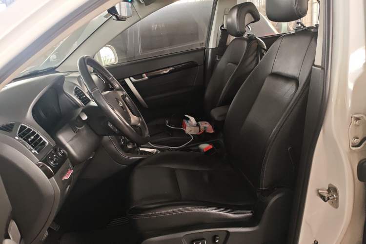 Used Chevrolet Captiva 2014 2.4L 4x4 Flagship Edition 7 Seats Left Front Seat