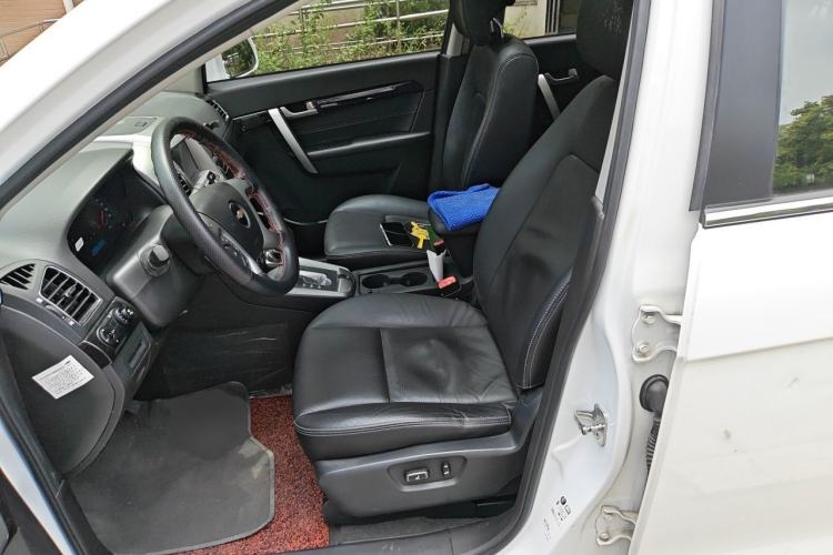 Used Chevrolet Captiva 2014 2.4L Two-Wheel Drive Urban Version 7 Seats Left Front Seat