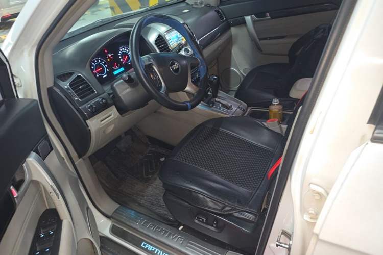 Used Chevrolet Captiva 2014 2.4L Two-Wheel Drive City Edition 5 Seats Left Front Seat