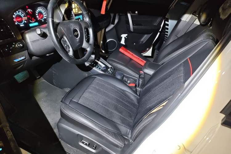 Used Chevrolet Captiva 2014 2.4L 4x4 Flagship Edition 7 Seats Left Front Seat