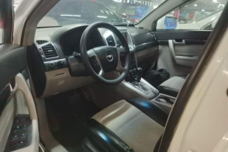 Used Chevrolet Captiva 2014 2.4L Two-Wheel Drive City Edition 5 Seats Left Front Seat