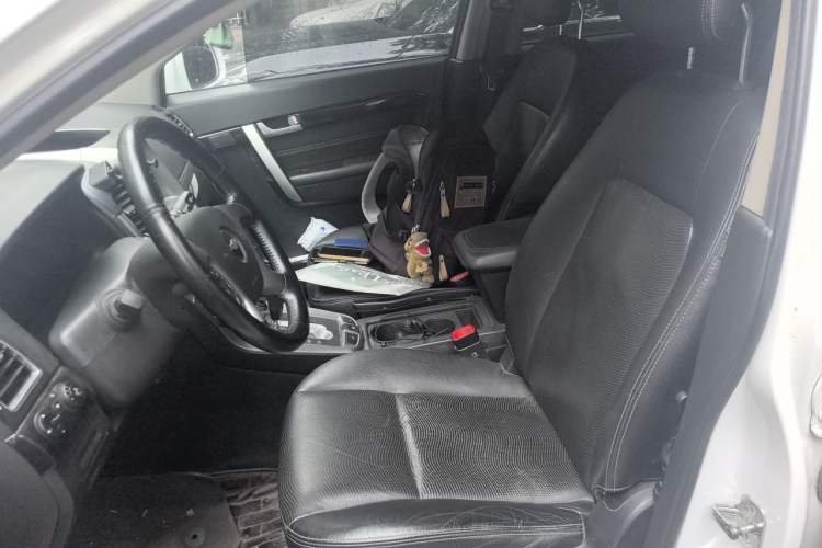 Used Chevrolet Captiva 2014 2.4L 4x4 Flagship Edition 7 Seats Left Front Seat