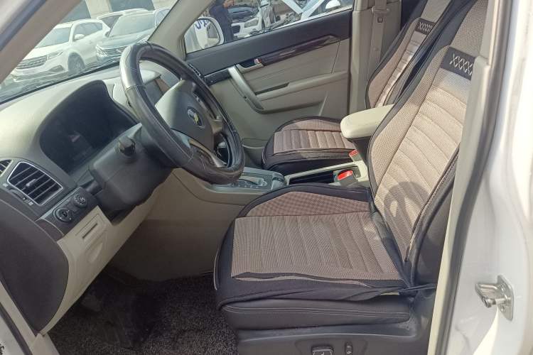Used Chevrolet Captiva 2014 2.4L Two-Wheel Drive City Edition 5 Seats Left Front Seat