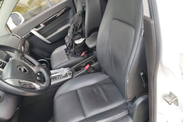 Used Chevrolet Captiva 2014 2.4L 4x4 Flagship Edition 7 Seats Left Front Seat