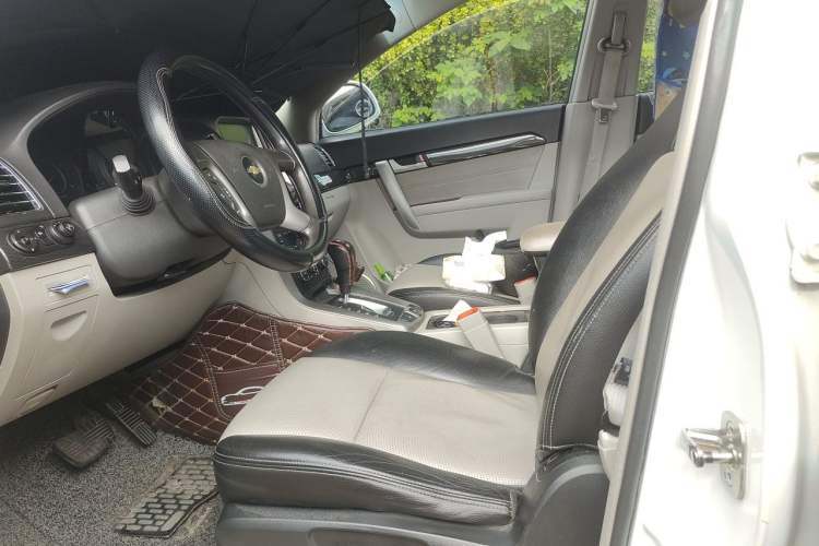 Used Chevrolet Captiva 2014 2.4L 4x4 Luxury Edition 5 Seats Left Front Seat