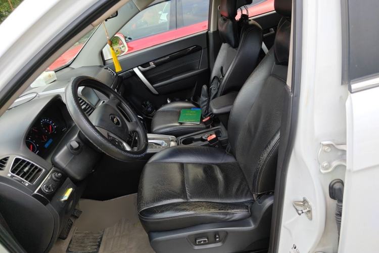 Used Chevrolet Captiva 2014 2.4L Two-Wheel Drive Urban Version 7 Seats Left Front Seat