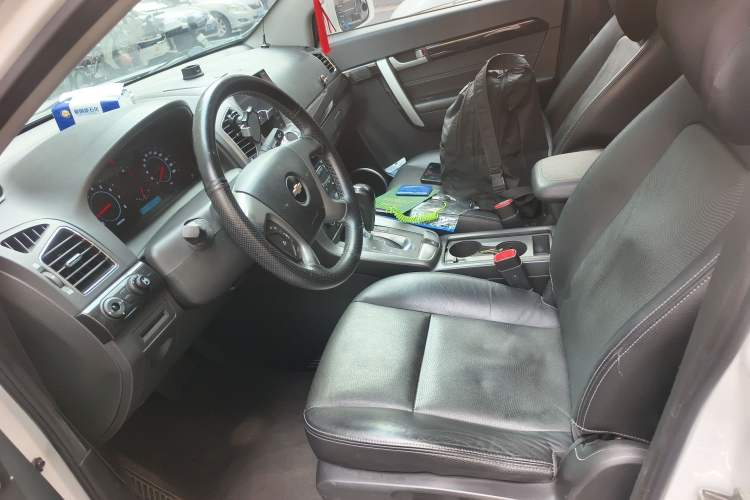 Used Chevrolet Captiva 2014 2.4L Two-Wheel Drive Urban Version 7 Seats Left Front Seat