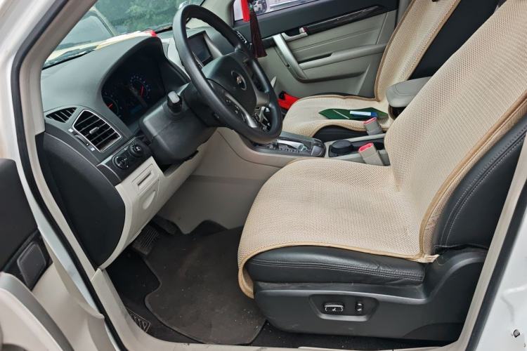Used Chevrolet Captiva 2014 2.4L Two-Wheel Drive City Edition 5 Seats Left Front Seat