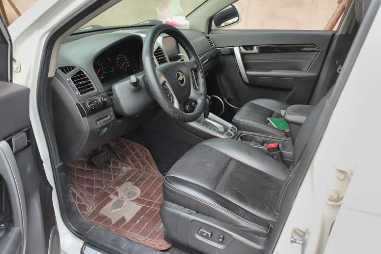 Used Chevrolet Captiva 2014 2.4L 4x4 Flagship Edition 7 Seats Left Front Seat