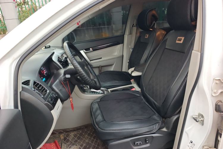 Used Chevrolet Captiva 2014 2.4L Two-Wheel Drive City Edition 5 Seats Left Front Seat
