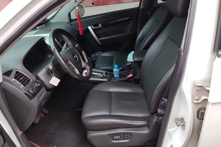 Used Chevrolet Captiva 2014 2.4L 4x4 Flagship Edition 7 Seats Left Front Seat