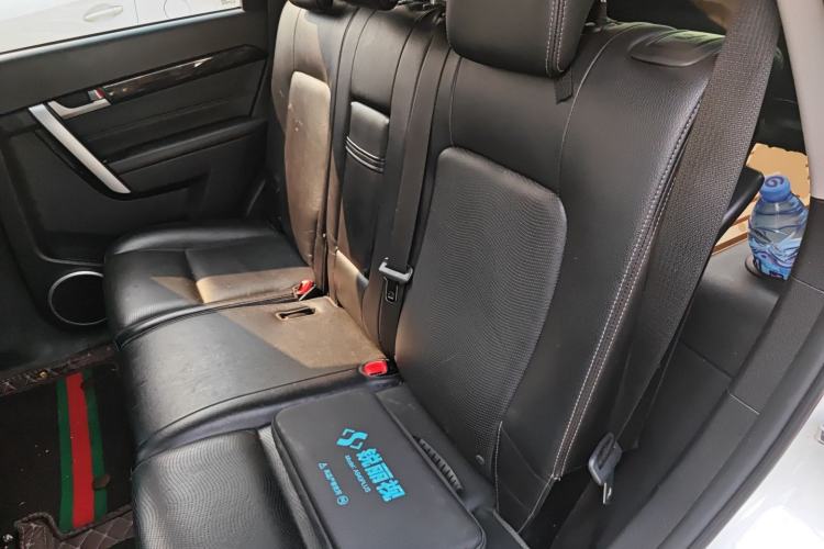 Used Chevrolet Captiva 2014 2.4L Two-Wheel Drive Urban Version 7 Seats Left Rear Seat