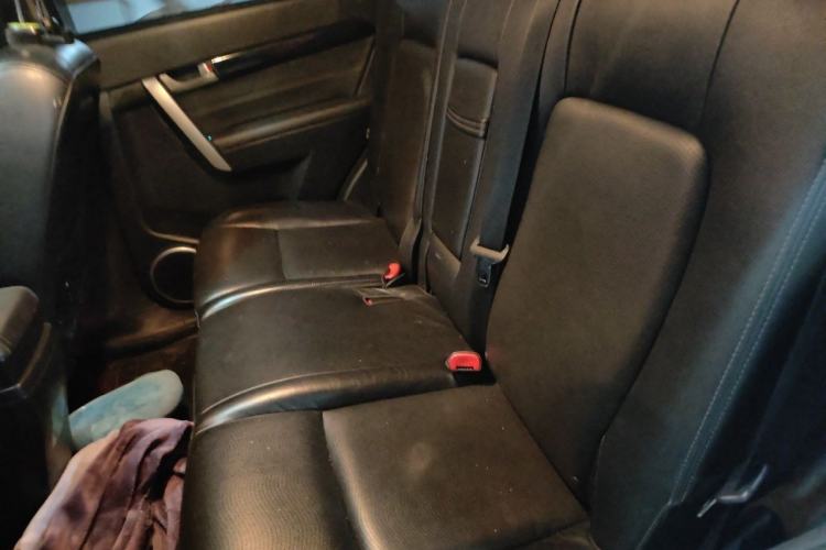 Used Chevrolet Captiva 2014 2.4L 4x4 Flagship Edition 7 Seats Left Rear Seat
