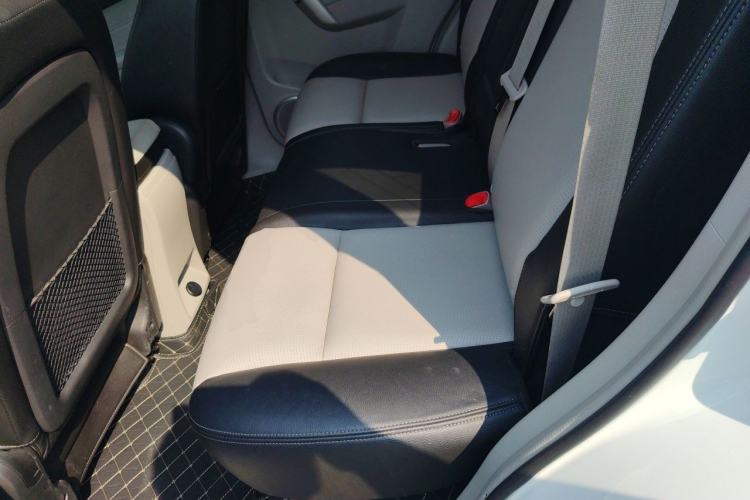 Used Chevrolet Captiva 2014 2.4L 4x4 Luxury Edition 5 Seats Left Rear Seat