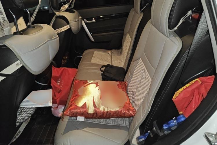 Used Chevrolet Captiva 2014 2.4L 4x4 Flagship Edition 7 Seats Left Rear Seat