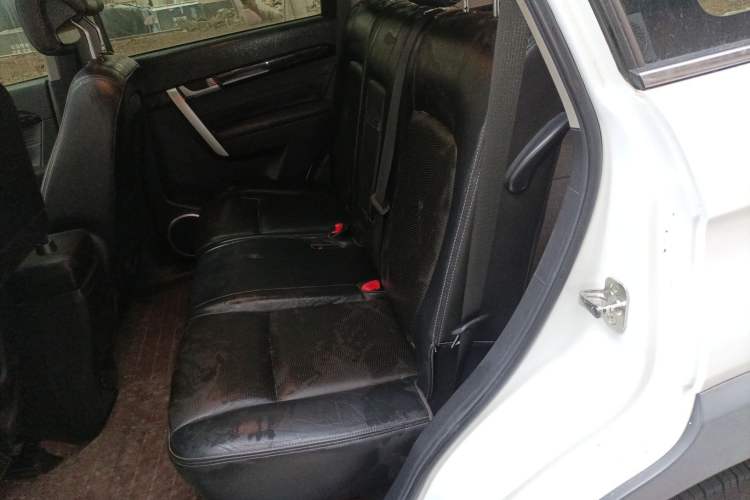 Used Chevrolet Captiva 2014 2.4L 4x4 Flagship Edition 7 Seats Left Rear Seat