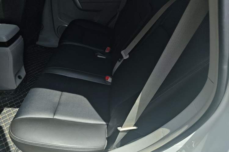 Used Chevrolet Captiva 2014 2.4L Two-Wheel Drive City Edition 5 Seats Left Rear Seat