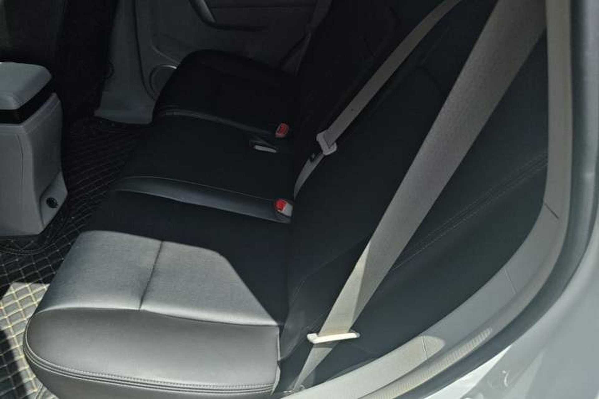Used Chevrolet Captiva 2014 2.4L Two-Wheel Drive City Edition 5 Seats Left Rear Seat
