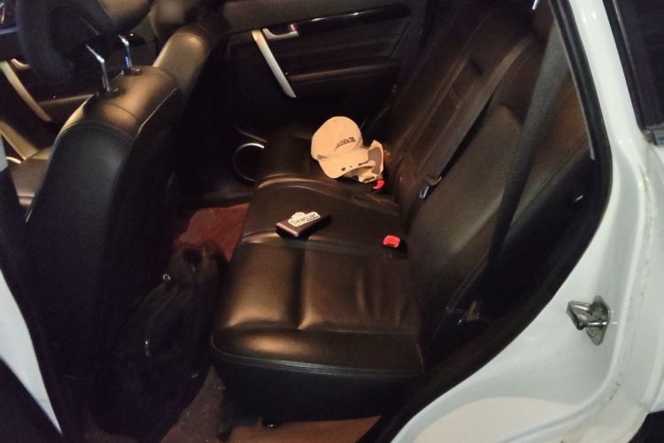 Used Chevrolet Captiva 2014 2.4L 4x4 Flagship Edition 7 Seats Left Rear Seat
