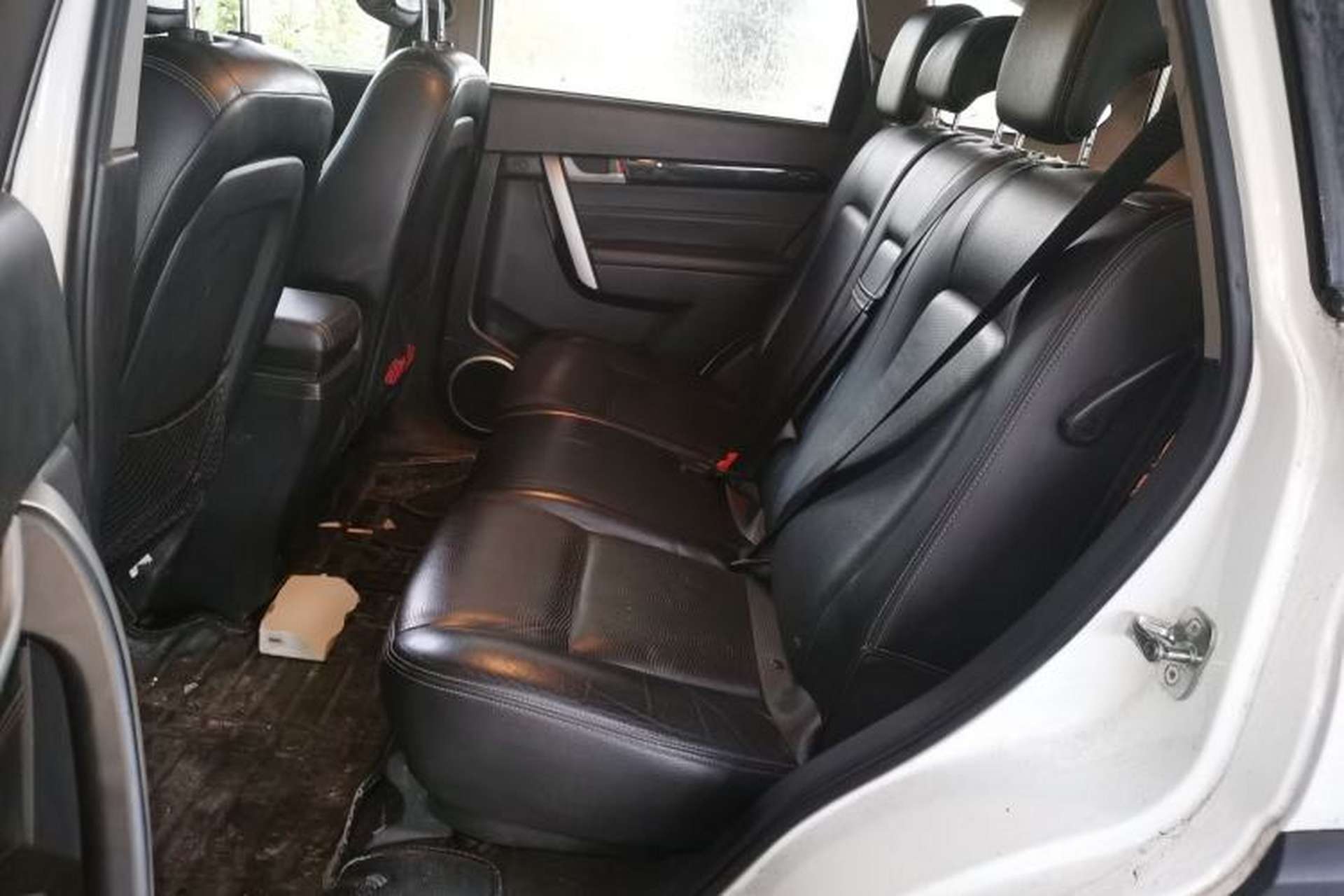 Used Chevrolet Captiva 2014 2.4L 4x4 Flagship Edition 7 Seats Left Rear Seat