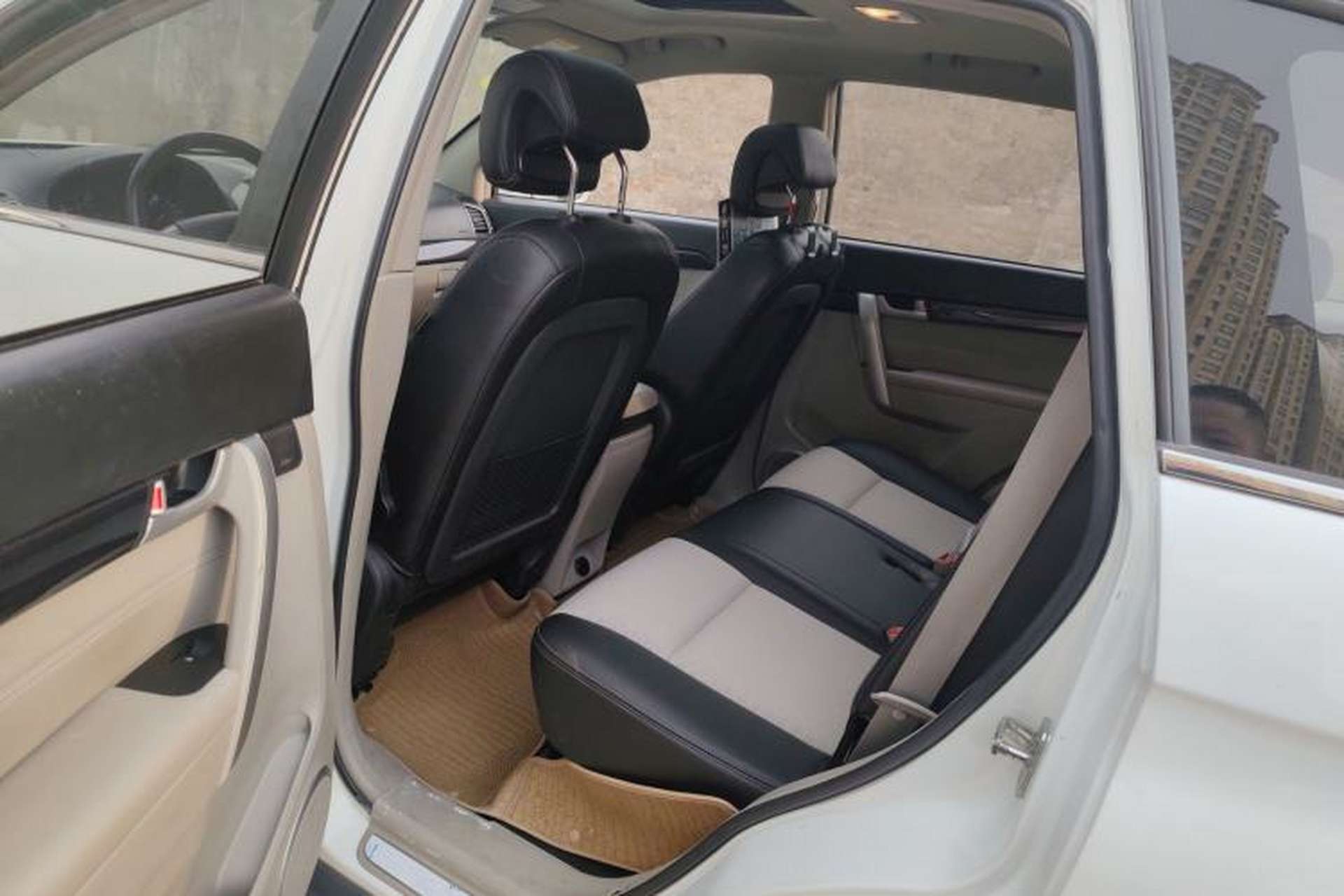 Used Chevrolet Captiva 2014 2.4L Two-Wheel Drive City Edition 5 Seats Left Rear Seat