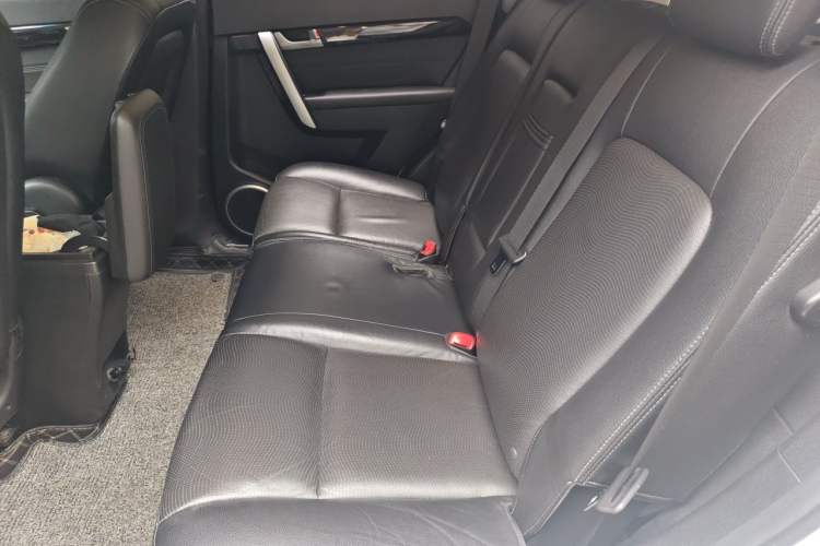 Used Chevrolet Captiva 2014 2.4L 4x4 Flagship Edition 7 Seats Left Rear Seat