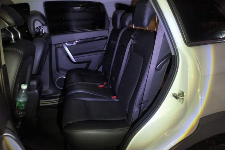 Used Chevrolet Captiva 2014 2.4L 4x4 Flagship Edition 7 Seats Left Rear Seat