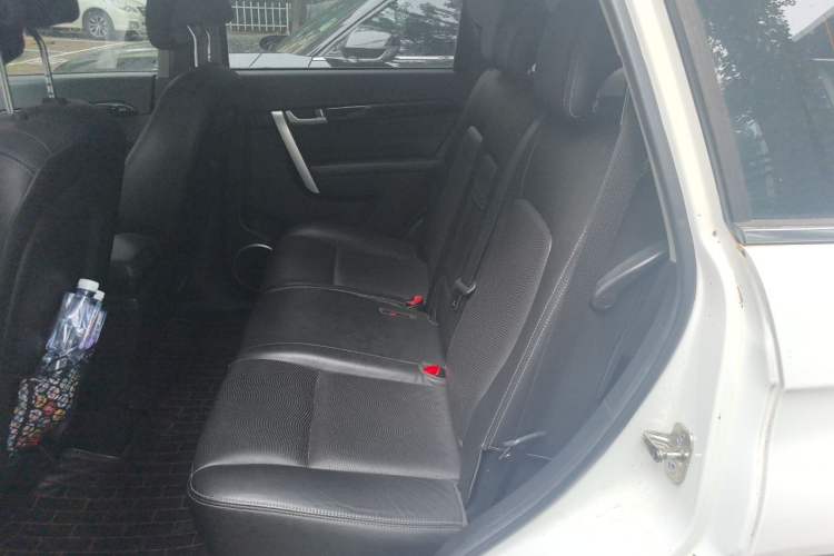Used Chevrolet Captiva 2014 2.4L 4x4 Flagship Edition 7 Seats Left Rear Seat