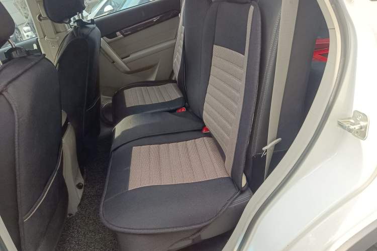 Used Chevrolet Captiva 2014 2.4L Two-Wheel Drive City Edition 5 Seats Left Rear Seat