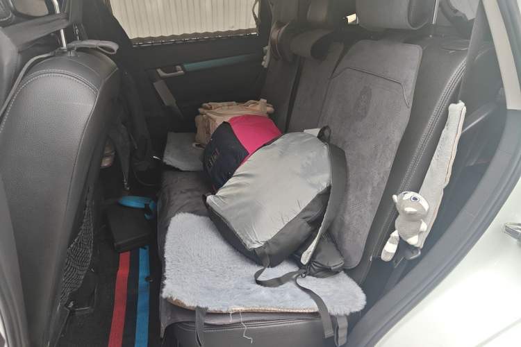 Used Chevrolet Captiva 2014 2.4L 4x4 Flagship Edition 7 Seats Left Rear Seat