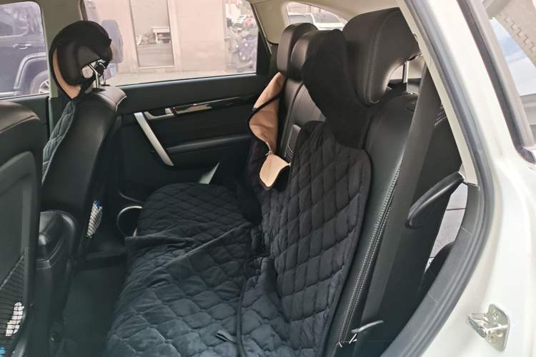 Used Chevrolet Captiva 2014 2.4L 4x4 Flagship Edition 7 Seats Left Rear Seat