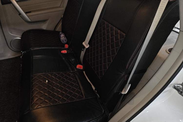 Used Chevrolet Captiva 2014 2.4L Two-Wheel Drive City Edition 5 Seats Left Rear Seat