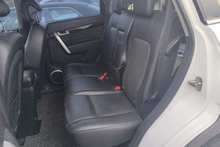 Used Chevrolet Captiva 2014 2.4L 4x4 Flagship Edition 7 Seats Left Rear Seat