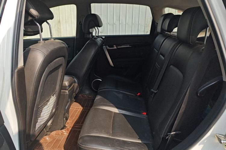Used Chevrolet Captiva 2014 2.4L 4x4 Flagship Edition 7 Seats Left Rear Seat