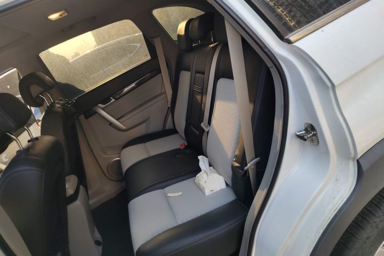 Used Chevrolet Captiva 2014 2.4L Two-Wheel Drive City Edition 5 Seats Left Rear Seat