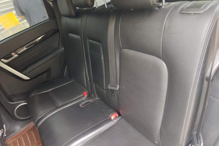 Used Chevrolet Captiva 2014 2.4L 4x4 Flagship Edition 7 Seats Left Rear Seat