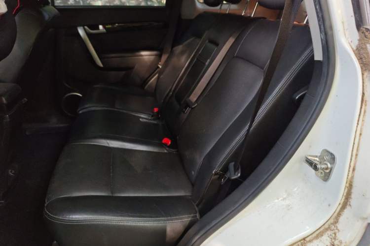 Used Chevrolet Captiva 2014 2.4L 4x4 Flagship Edition 7 Seats Left Rear Seat