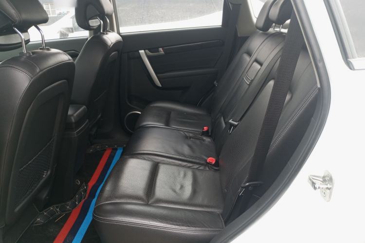 Used Chevrolet Captiva 2014 2.4L 4x4 Flagship Edition 7 Seats Left Rear Seat