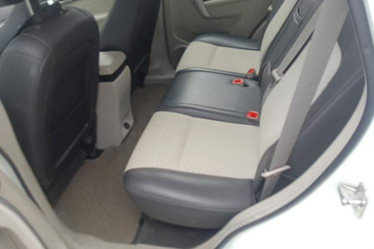Used Chevrolet Captiva 2014 2.4L Two-Wheel Drive City Edition 5 Seats Left Rear Seat